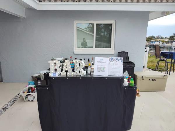 Waterside Mobile Bar Setup